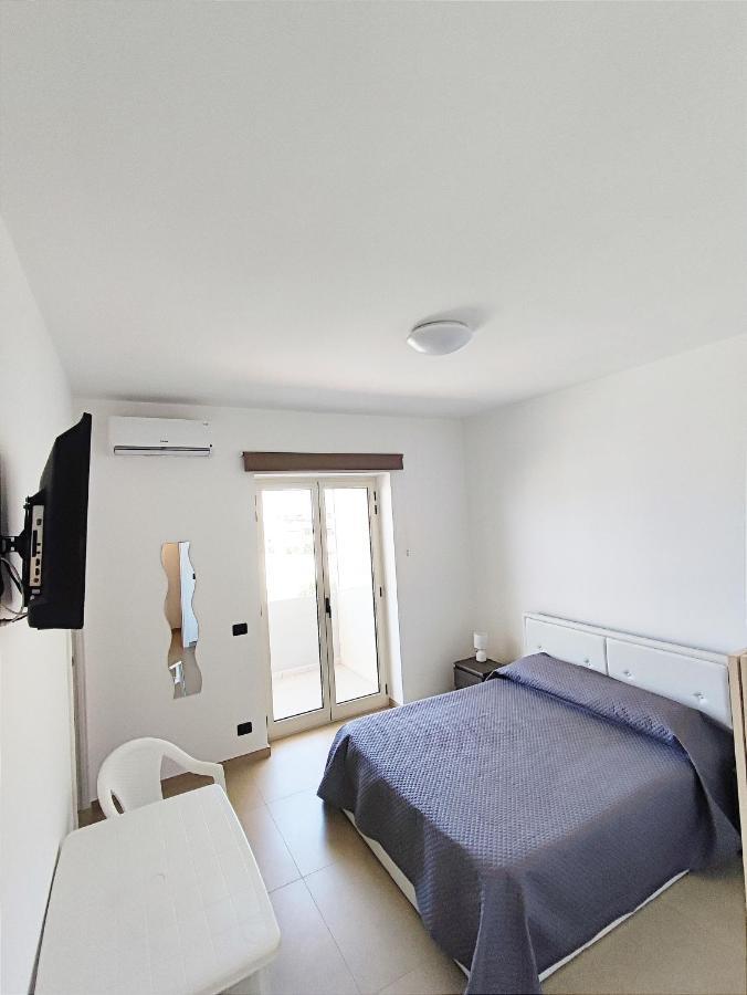Liberi Di Sognare Hotel โมโนโปลี ภายนอก รูปภาพ